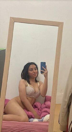 Elyana Bering leaked photo #3