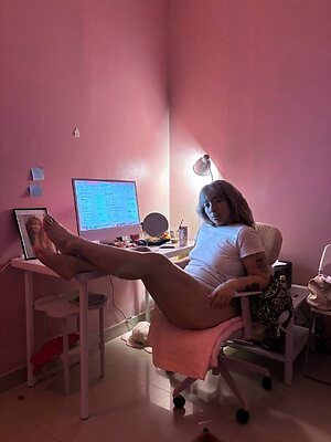 Elysabeth Ongkojoyo Nude Leaked Photo #53