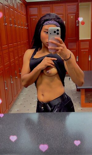 Em emmuscle09d