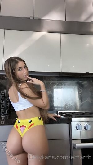 Emarrb Nude Leaked Photo #19