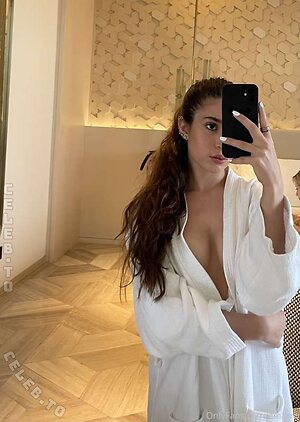 Emarrb Nude Leaked Photo #94