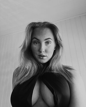 Emelie Mård leaked photos
