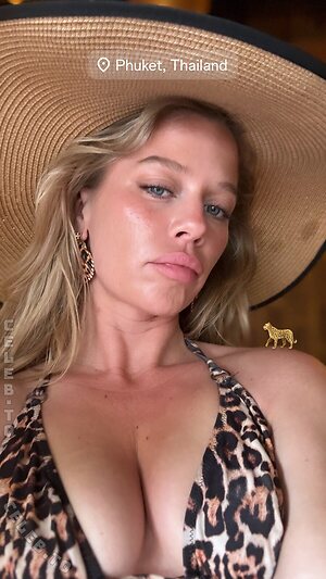 Emely Hüffer Nude Leaked Photo #3