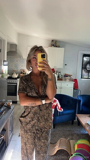 Emelye Ender leaked photo #394