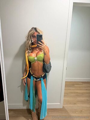 Emelye Ender leaked photo #423