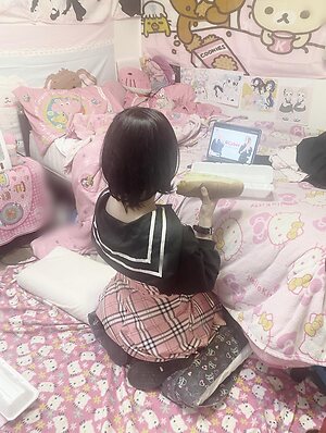 Emi.Bandage leaked photo #9