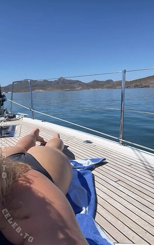 Emiglia Bader Nude Leaked Photo #12