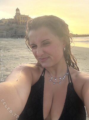 Emiglia Bader Nude Leaked Photo #18