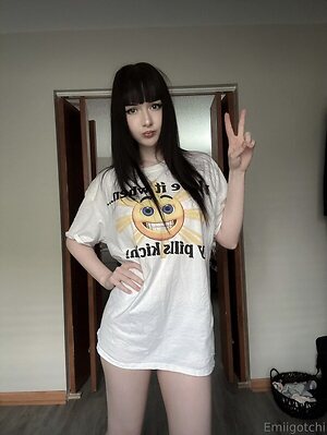 Emiigotchi leaked photo #55