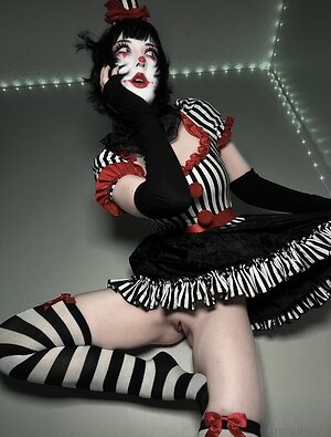 Emiigotchi leaked photo #72
