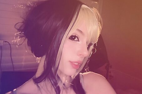emiki28 leaked photo #21
