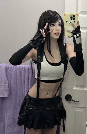 emiki28 leaked photo #44