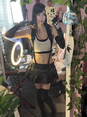 emiki28 leaked photo #48
