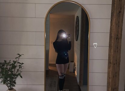 Emileesilvey leaked photo #8
