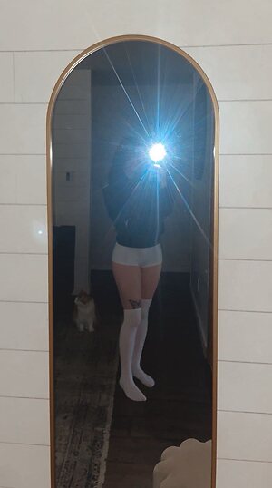 Emileesilvey leaked photo #9