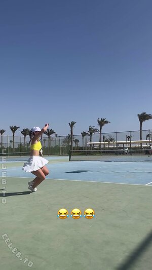 Emilia BTE Nude Leaked Photo #39