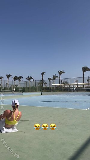 Emilia BTE Nude Leaked Photo #47