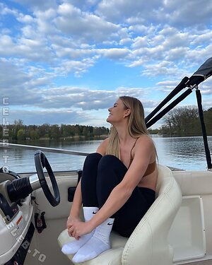 Emilia BTE Nude Leaked Photo #59