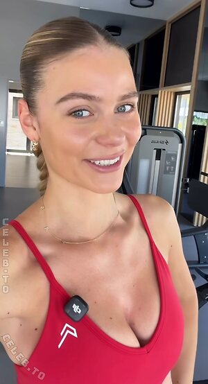 Emilia BTE photo