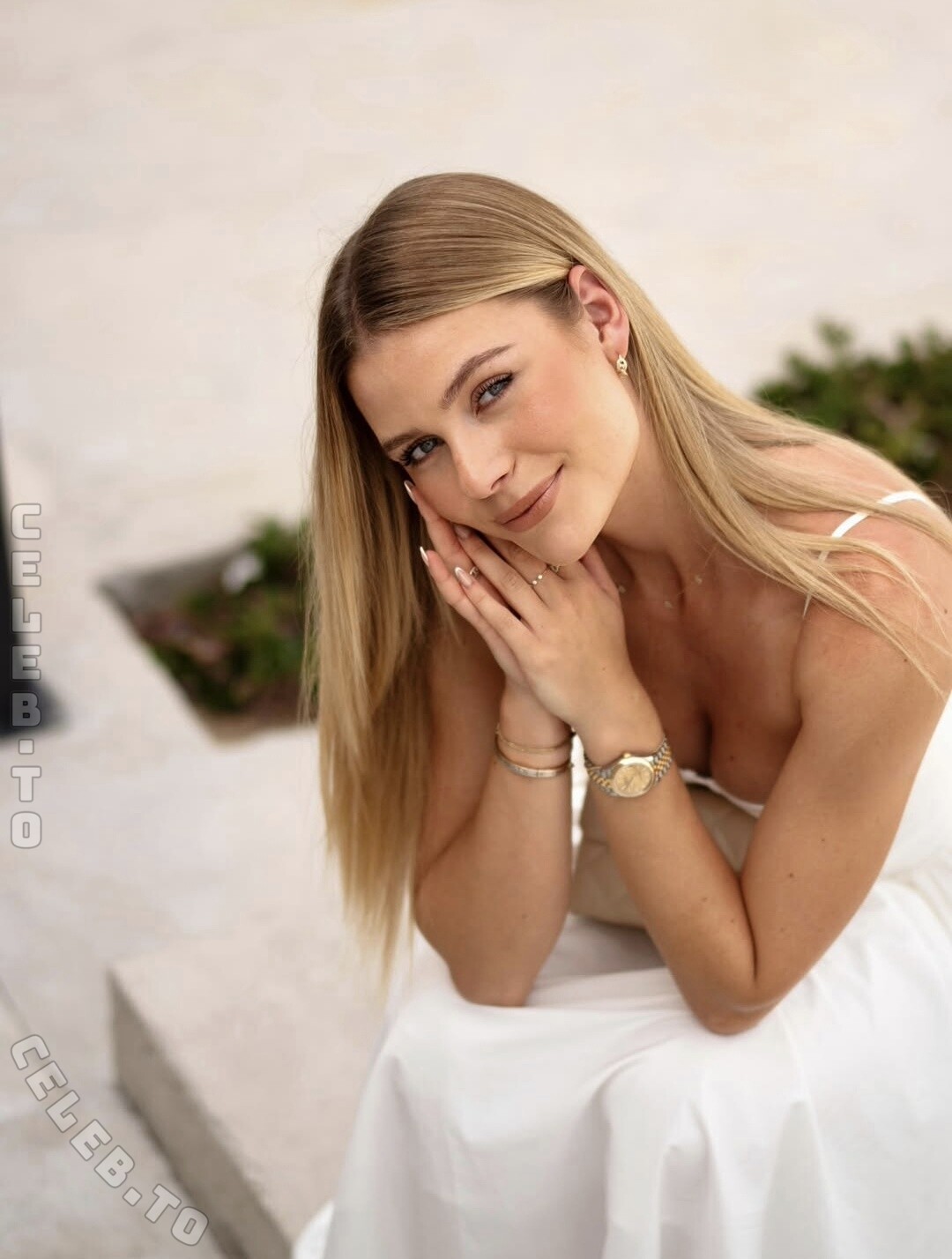 Emilia BTE photo