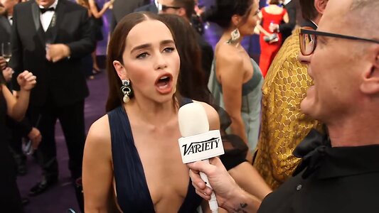 Emilia Clarke Hot leaked photo #18