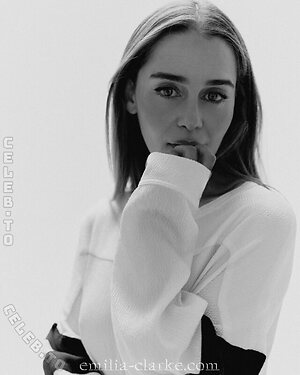 Emilia Clarke Nude Leaked Photo #3