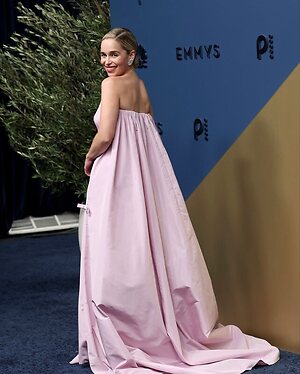 Emilia Clarke leaked photo #24