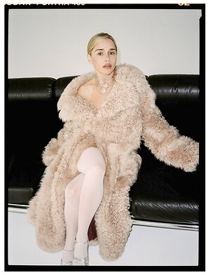 Emilia Clarke leaked photo #68