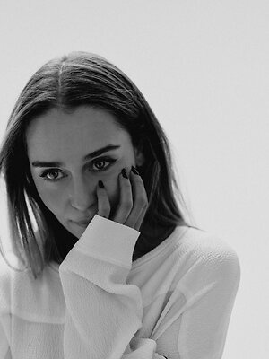 Emilia Clarke leaked photo #89
