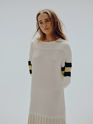 Emilia Clarke leaked photo #90