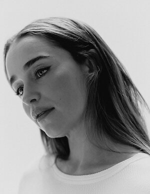 Emilia Clarke leaked photo #96