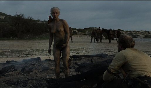 Emilia Clarke leaked photo #209