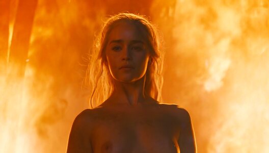 Emilia Clarke leaked photo #218