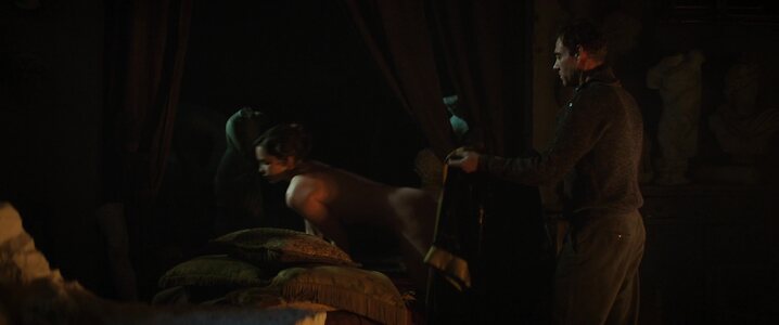 Emilia Clarke leaked photo #275