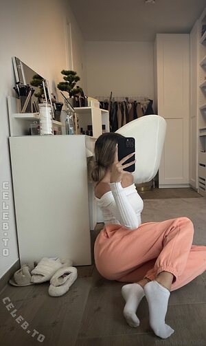 emiliaaa.rose