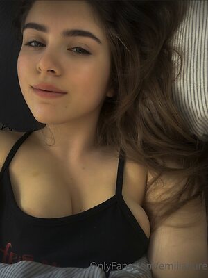 Emiliallure leaked photo #45