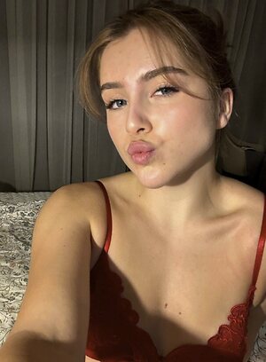Emiliallure leaked photo #78