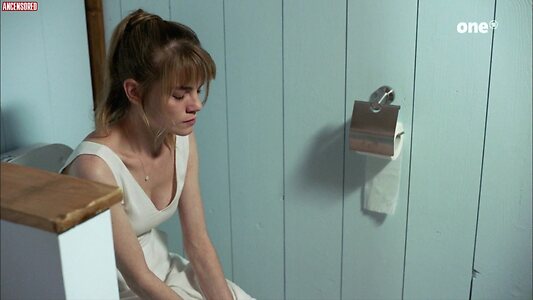 Emilie De Preissac leaked photo #6