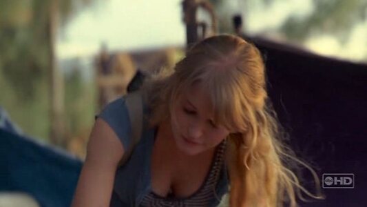 Emilie de Ravin leaked photo #22