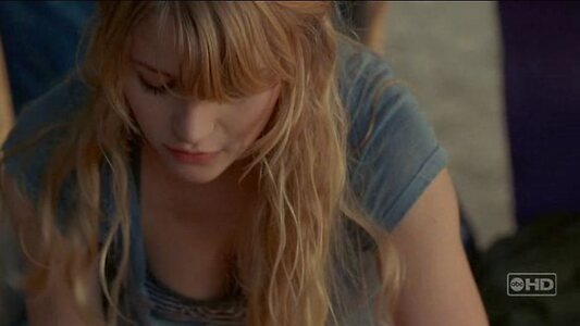Emilie de Ravin leaked photo #28