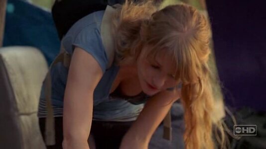 Emilie de Ravin leaked photo #38