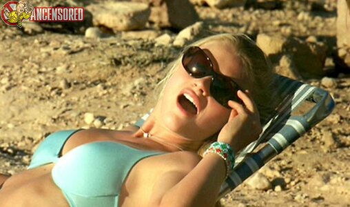 Emilie de Ravin leaked photo #47