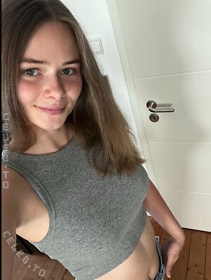 Emiliy Dreams Nude Leaked Photo #35