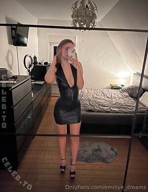 Emiliy Dreams Nude Leaked Photo #126