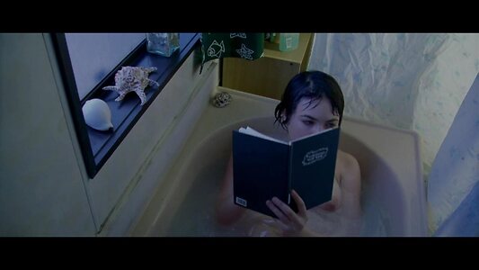 Emily Barclay leaked photo #12