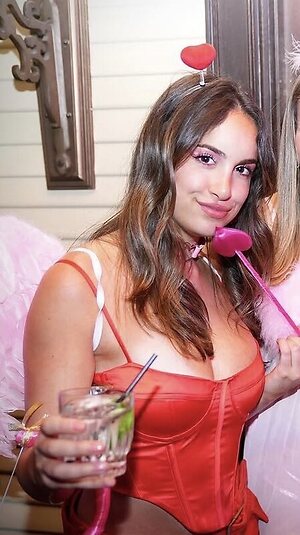 Emily Binder leaked photo #16