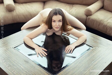 Emily Bloom photo