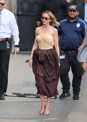 Emily Blunt leaked photo #15