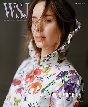 Emily Blunt leaked photo #37