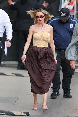 Emily Blunt leaked photo #52